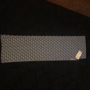 Mk scarf
